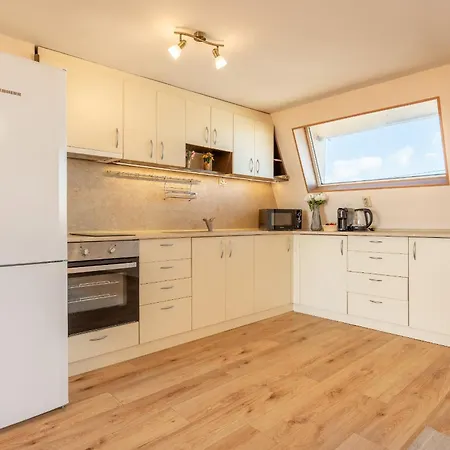2-bedroom With Sea View Lejlighed
