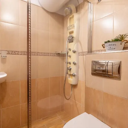 2-bedroom With Sea View Lejlighed *